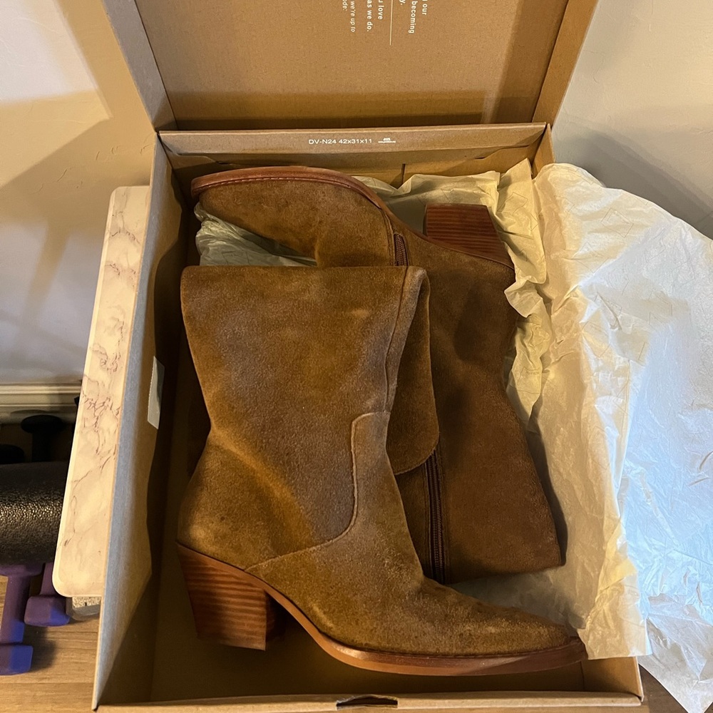 Dolce Vita Tan Heeled Boots